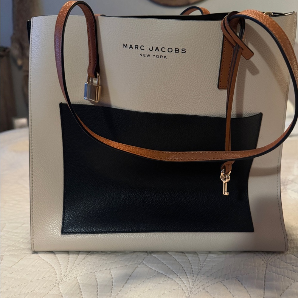 Marc Jacobs Black and Cream Tote Bag with Leather Handles